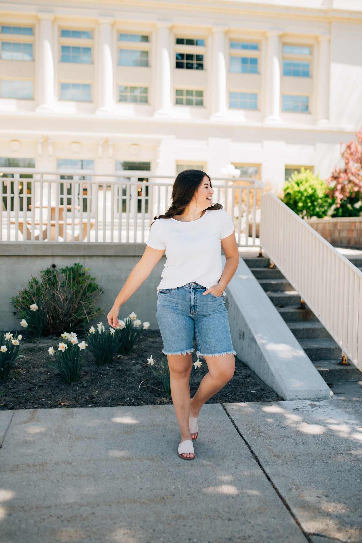 Cal Bermuda Shorts in Medium Wash