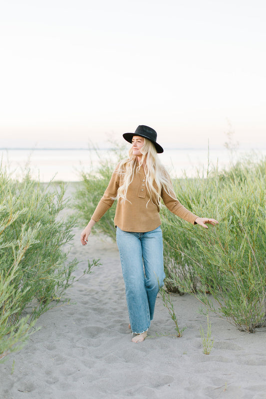 DOORBUSTER: Nova Buttoned V Neck in Almond