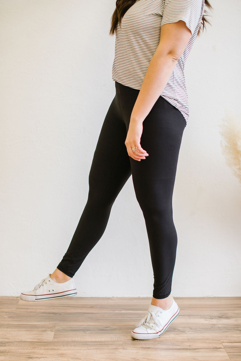 Ginny Leggings in Black - Lettie Boutique