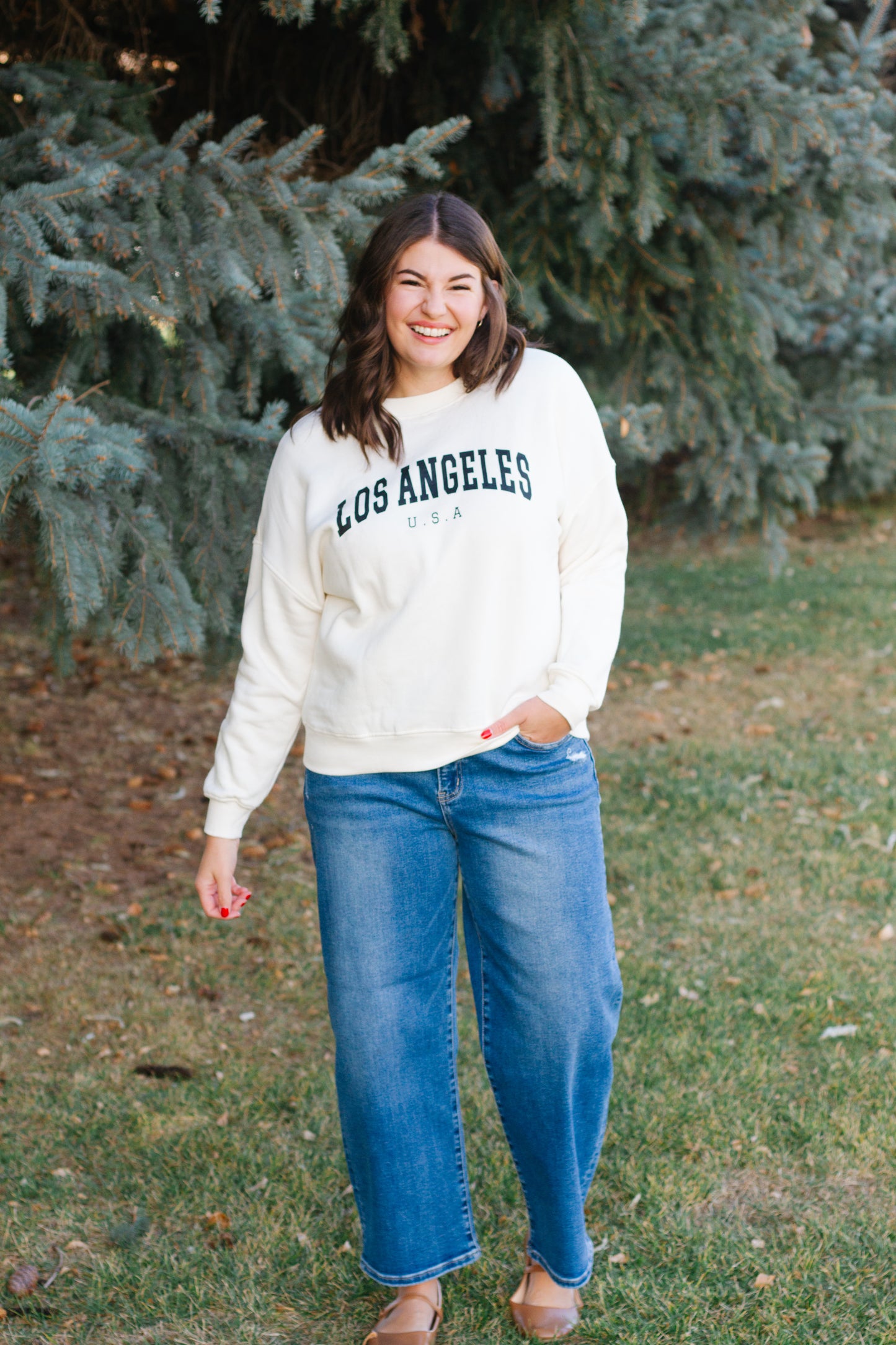 DOORBUSTER: Los Angeles Graphic Pullover