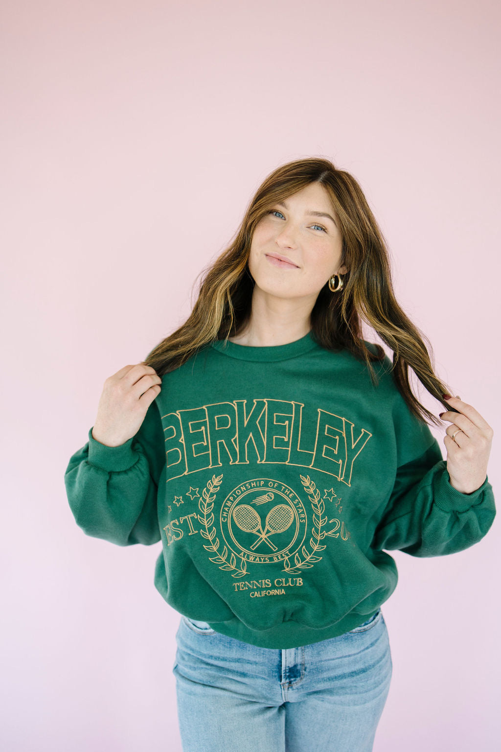 Berkeley Embroidered Pullover in Hunter