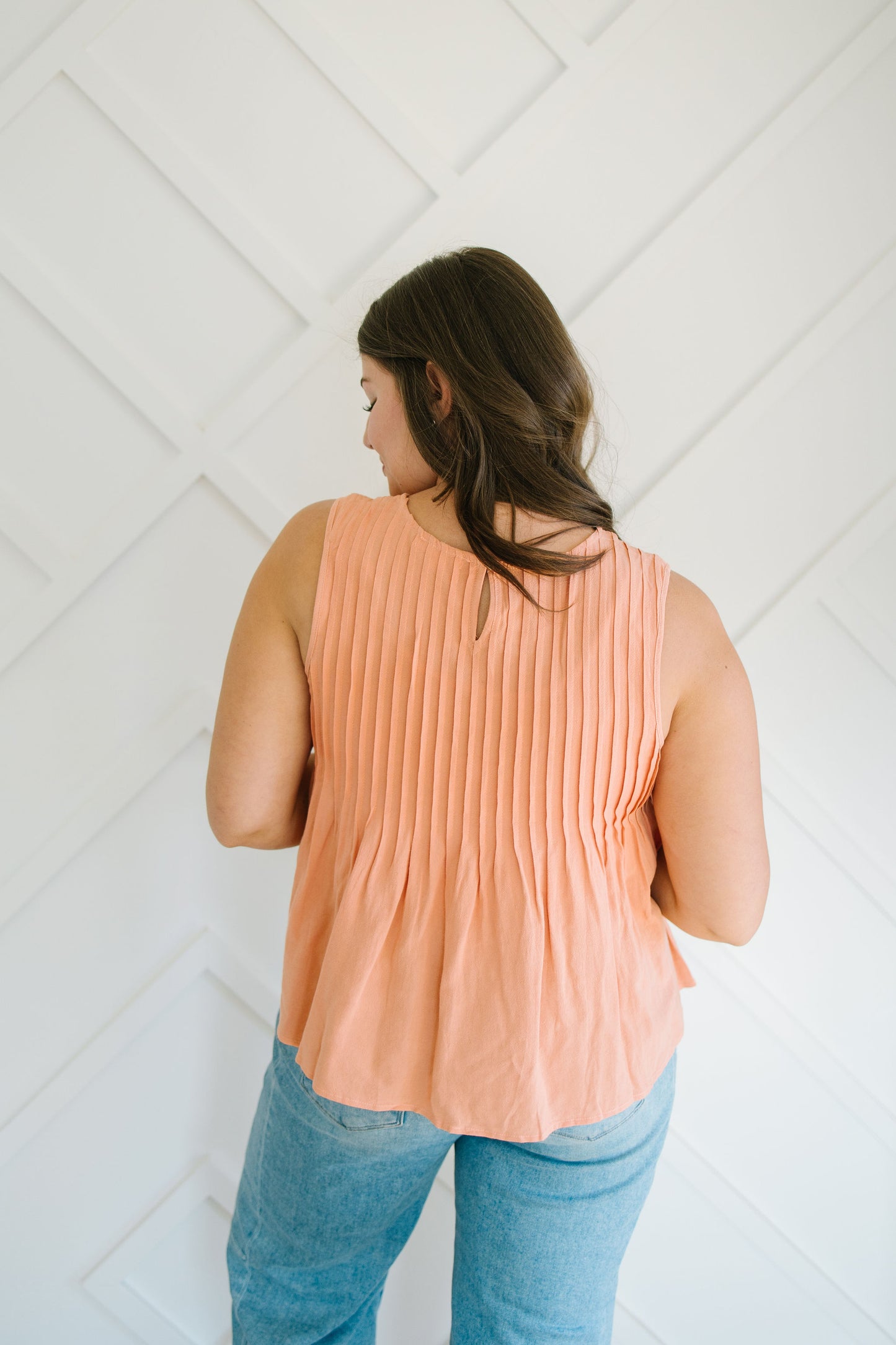 +Lark Pintuck Linen Tank - Lettie Boutique