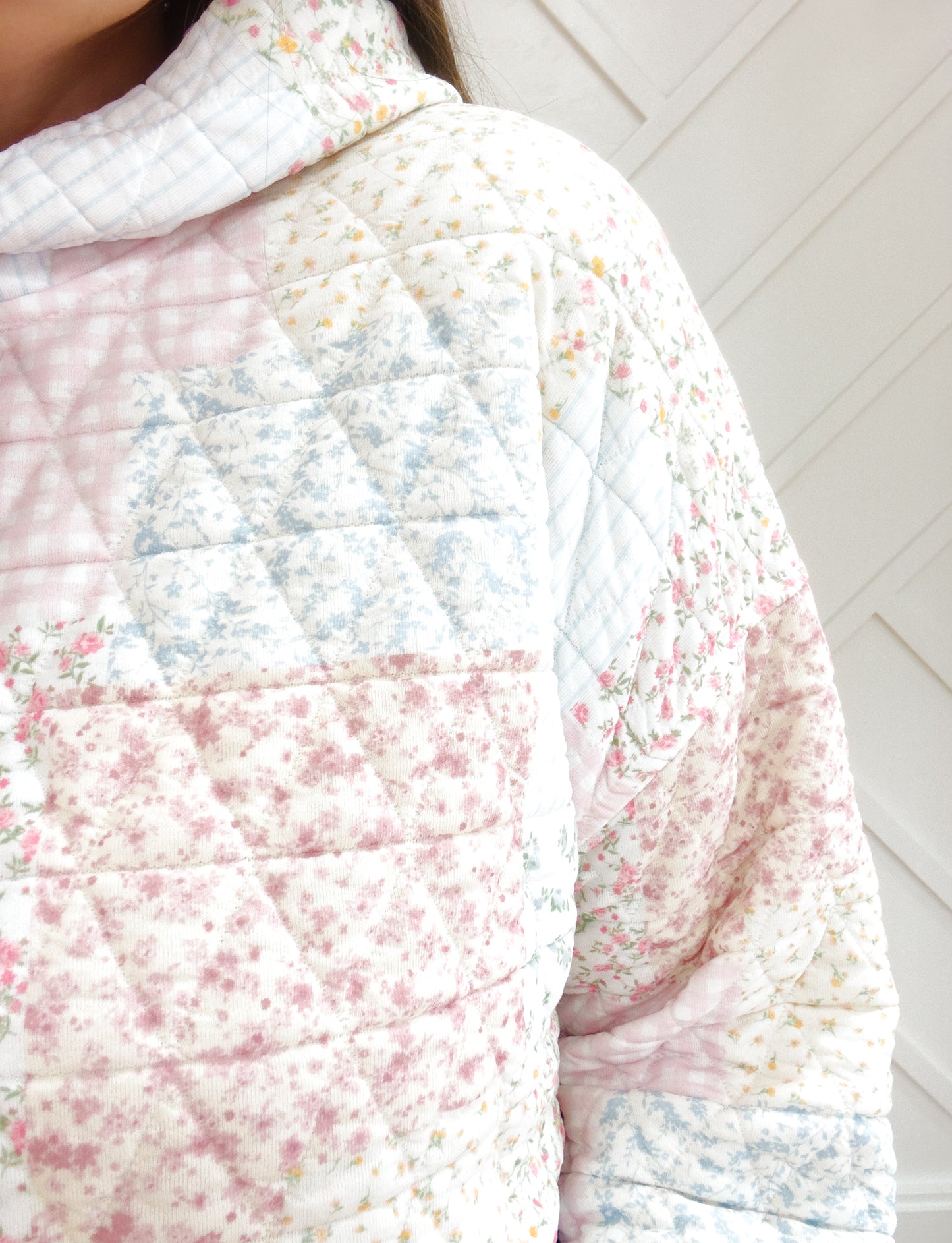 Laken Floral Quilted Hoodie - Lettie Boutique
