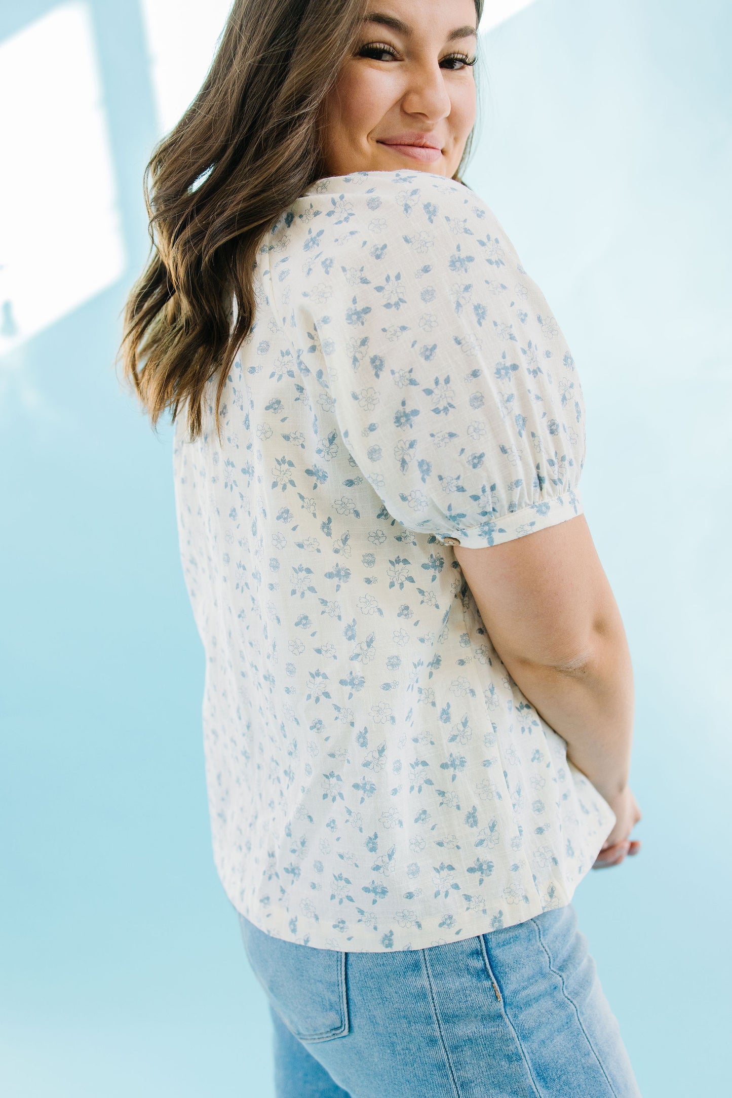 *Annika Floral Button Down Blouse - Lettie Boutique